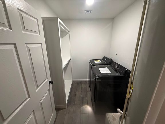3rd image of 798 Serenity Dr