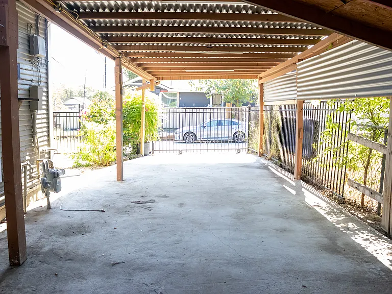 1603 W Laurel — Photo 25