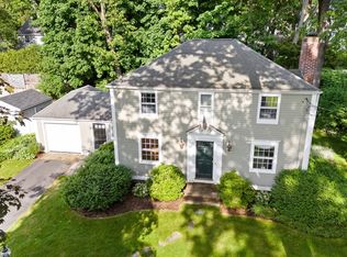 137 Chalmers St, Springfield, MA 01118