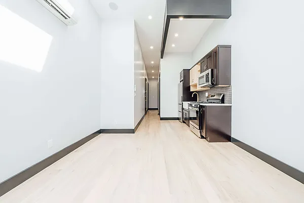 Rented by Nooklyn NYC LLC | media 22