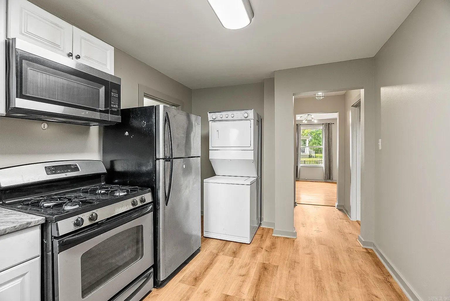 1 bed, 828 sqft, $950 — Photo 4