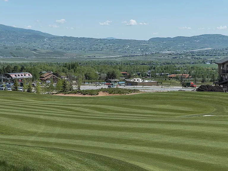 2025 Canyons Resort Dr #G6 — Photo 36