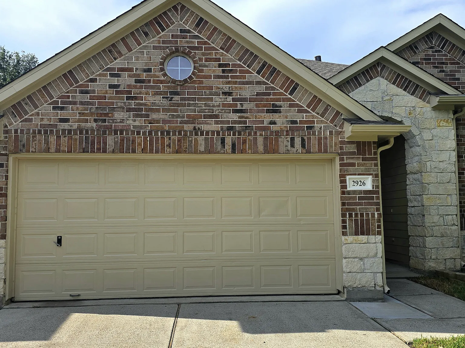 3 bed, 1568 sqft, $2,200 — Photo 4