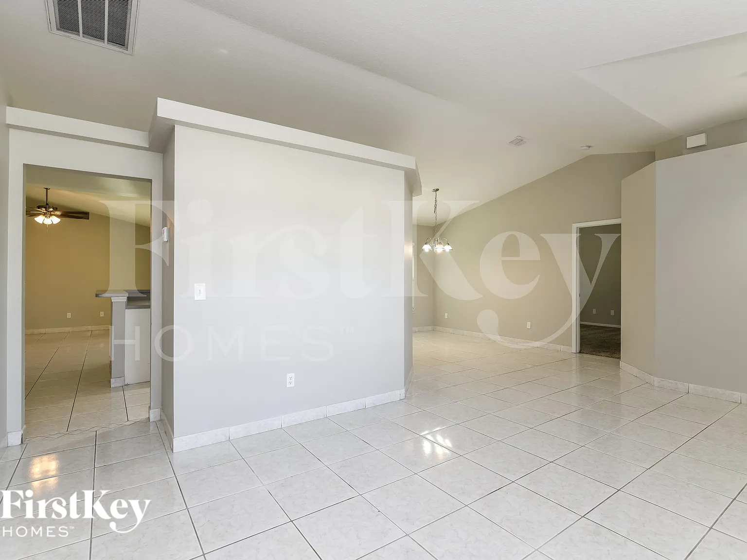 4 bed, 2.0 bath, 1838 sqft, $2,080 — Photo 3