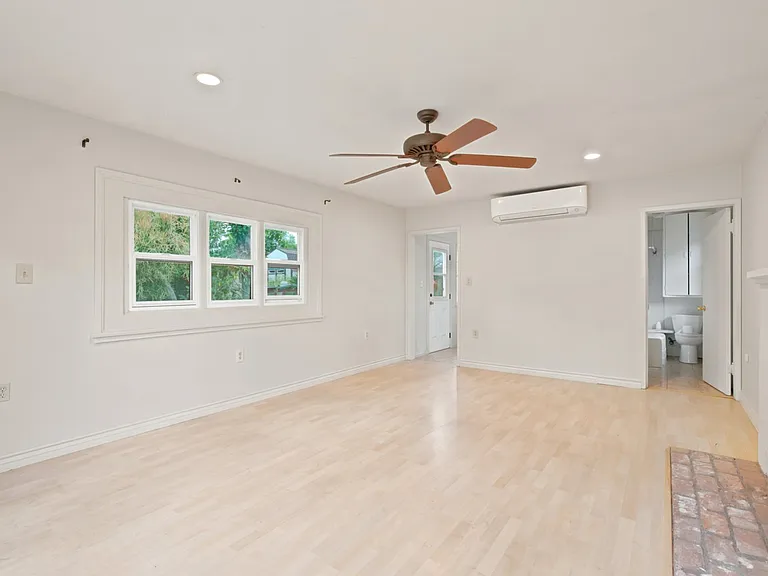 607 1/2 Hacienda Dr #A — Photo 5