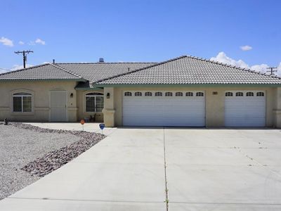 20921 Huasna Rd, Apple Valley, CA, 92307