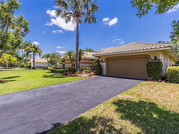 3rd image of 4959 NW 104th Way