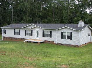 909 Tanglewood Dr, Siler City, NC 27344