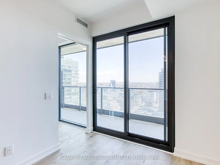 35 Parliament St #2812 — Photo 14