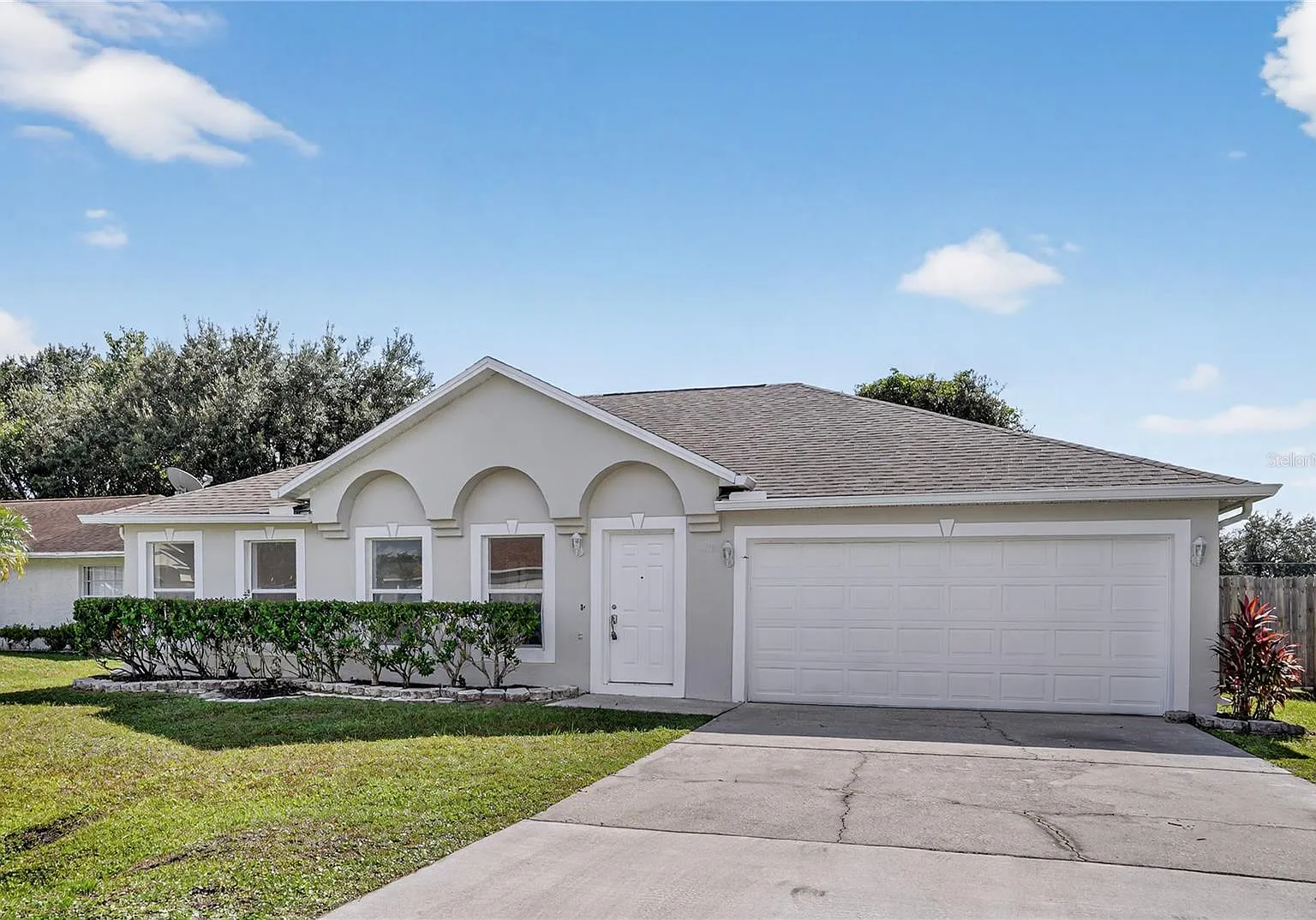 4 bed, 2088 sqft, $2,250 — Photo 1