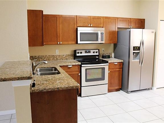 4th image of 4136 Forest Dr