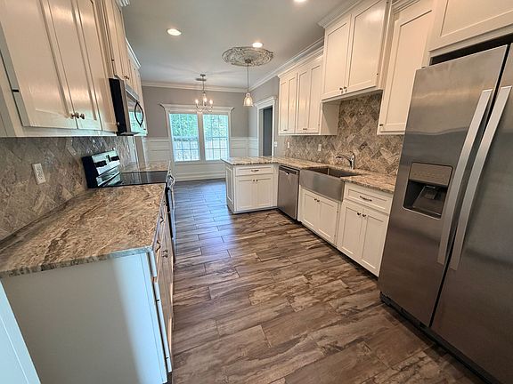 5th image of 5244 Carlton Ridge Cir