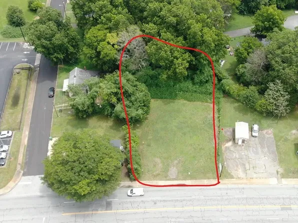 504 W Floyd Baker Blvd, Gaffney, SC 29341