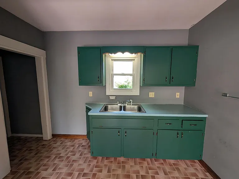 59 Oak St — Photo 20