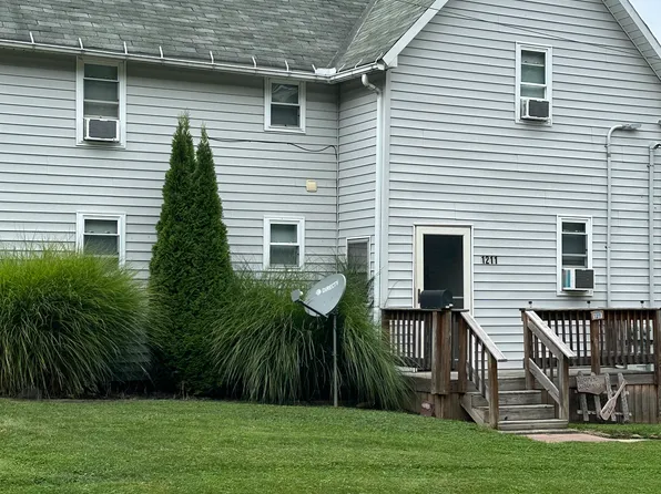 1211 Morton Dr, Ashtabula, OH 44004