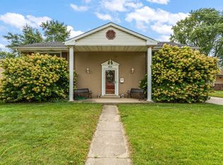 806 N Wheeler St, Griffith, IN 46319