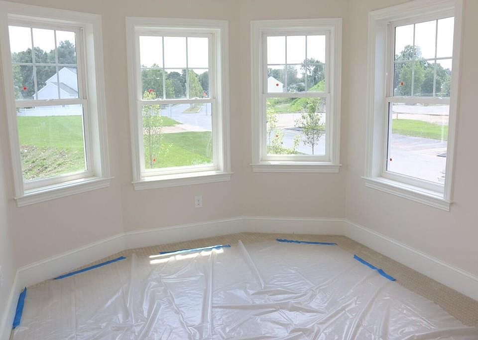2nd image of 125 Oxbow Rd #0