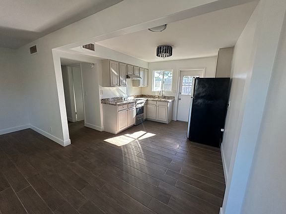 3rd image of 3615 E Glenrosa Ave APT 4