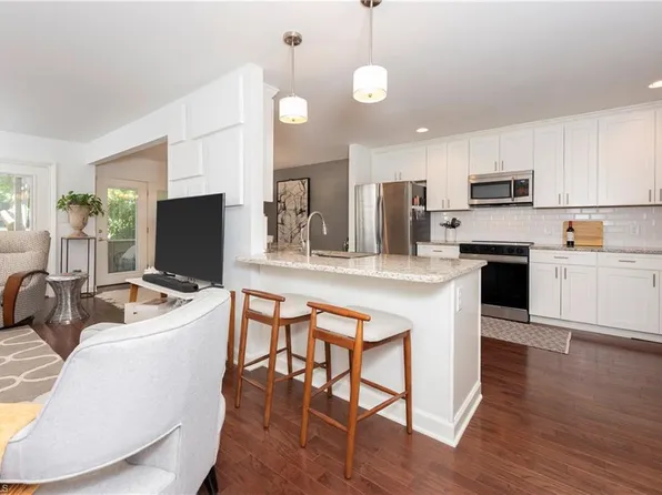 119 Golfview Dr, Bermuda Run, NC 27006