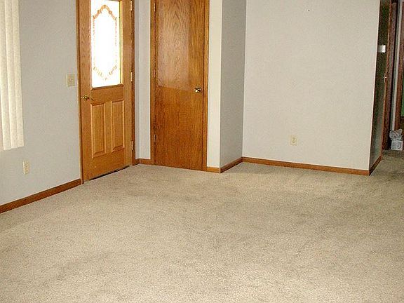 2nd image of 225 Ann Dr