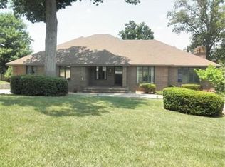 1463 S Ginger Blue Ave, Springfield, MO 65809
