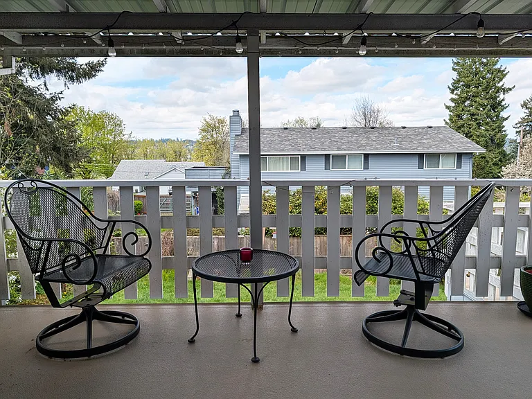 415 Charman St — Photo 15