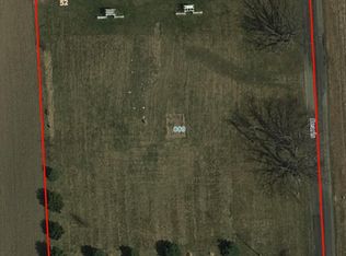 619 N Searls Rd, Webberville, MI 48892