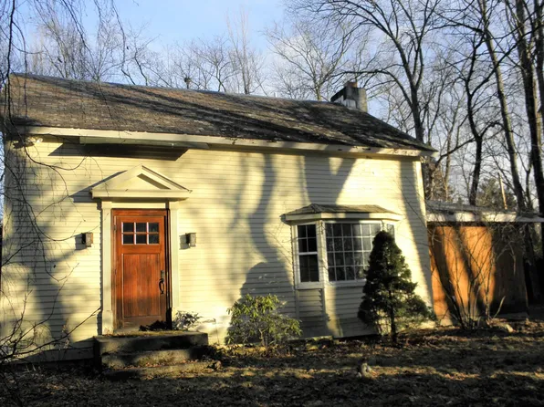 38 Hicks Lane, Manchester, VT 05255