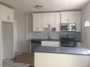 13829 248th St, Rosedale, NY 11422