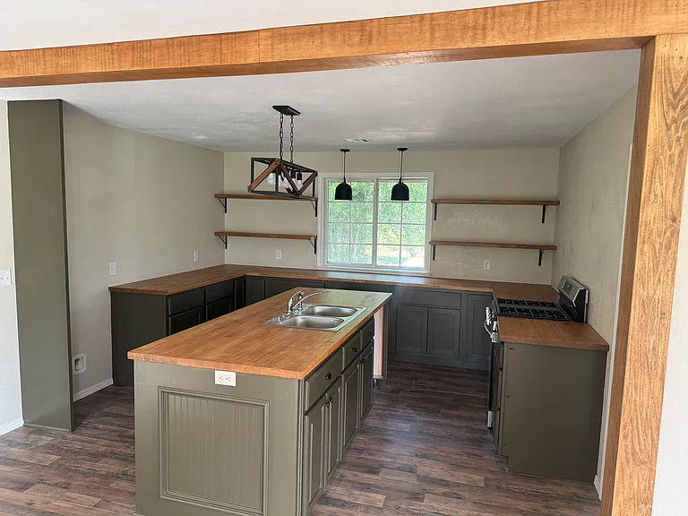 4103 N 37th West Ave — Photo 8