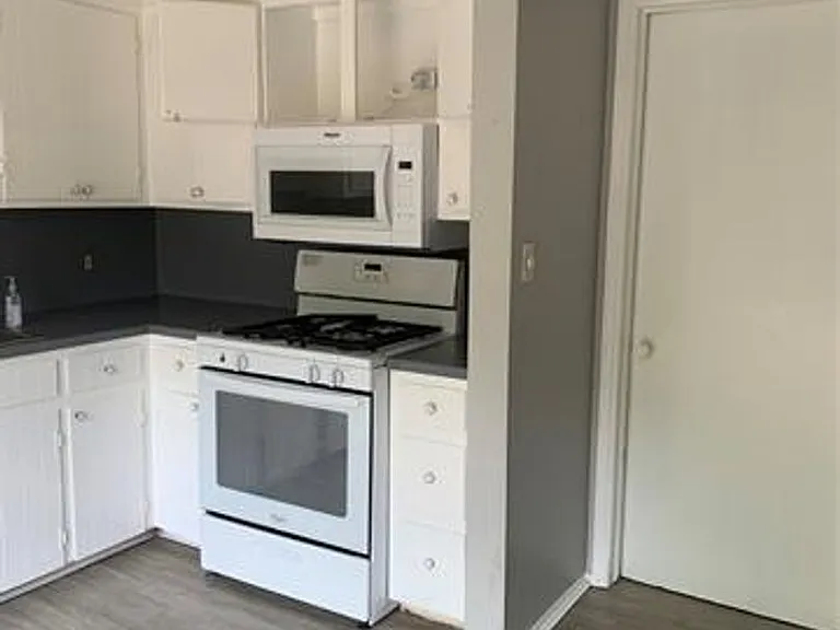 2113 S Birmingham Ct — Photo 9