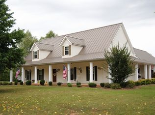 25 Oxford Dr, Killen, AL 35645