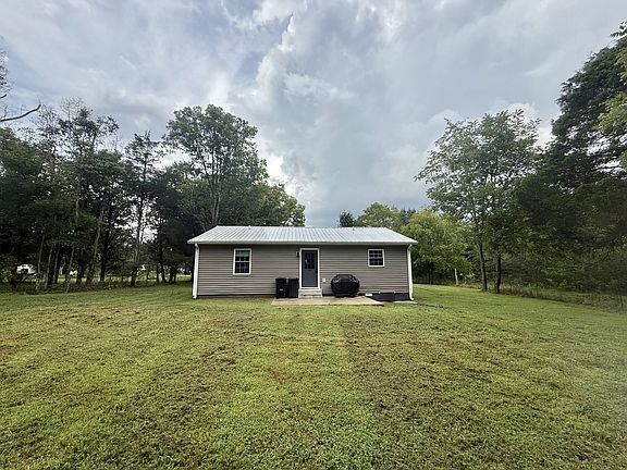 3rd image of 1047 River Barfield Rd