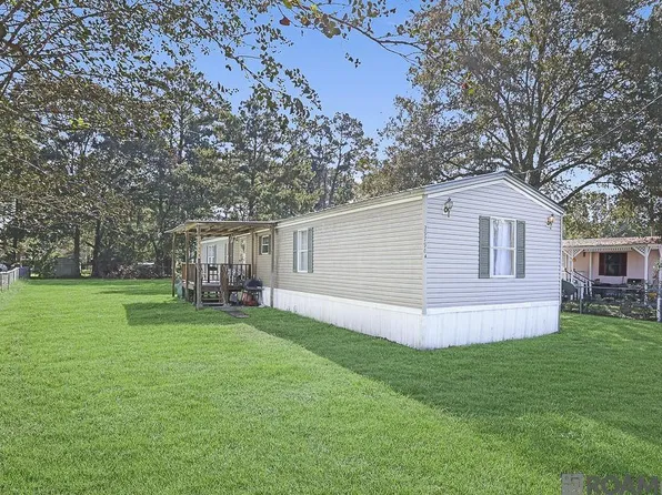 29796A Burns Ln, Walker, LA 70785