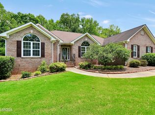 186 Ashley Dr, McDonough, GA 30252