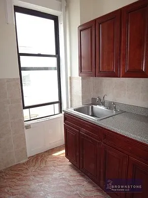 Rented by Brownstone Real Estate | media 7