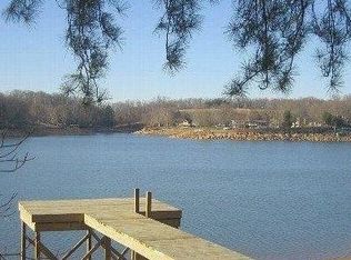 996 Haw Ridge Rd, Piney Flats, TN 37686