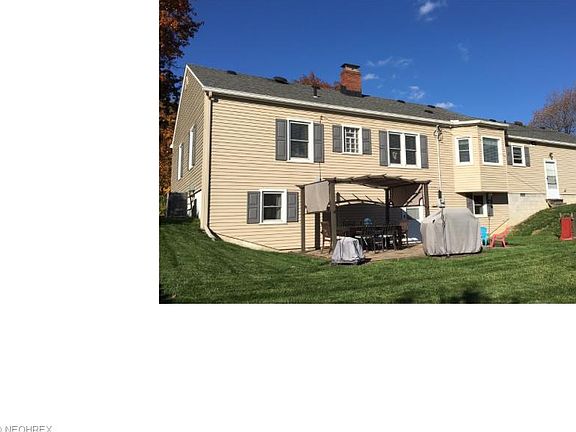 2nd image of 553 Joan Ave