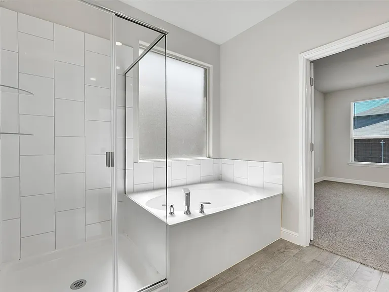 1012 Southwark Dr — Photo 21