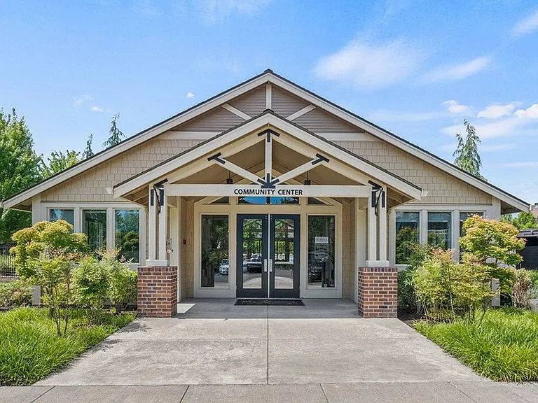 Leasing Office