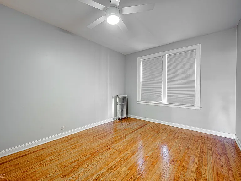 2048 E 69th St #3B — Photo 2