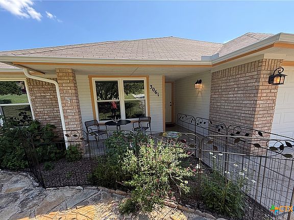 3rd image of 3061 Colorado Dr