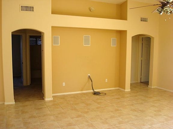 3rd image of 2501 E Casitas Del Rio Dr
