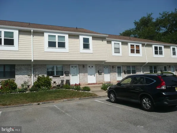 1605 Silver Ct, Hamilton, NJ 08690