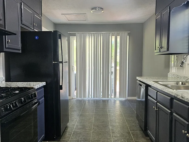 4115 Cranwood Dr S — Photo 12