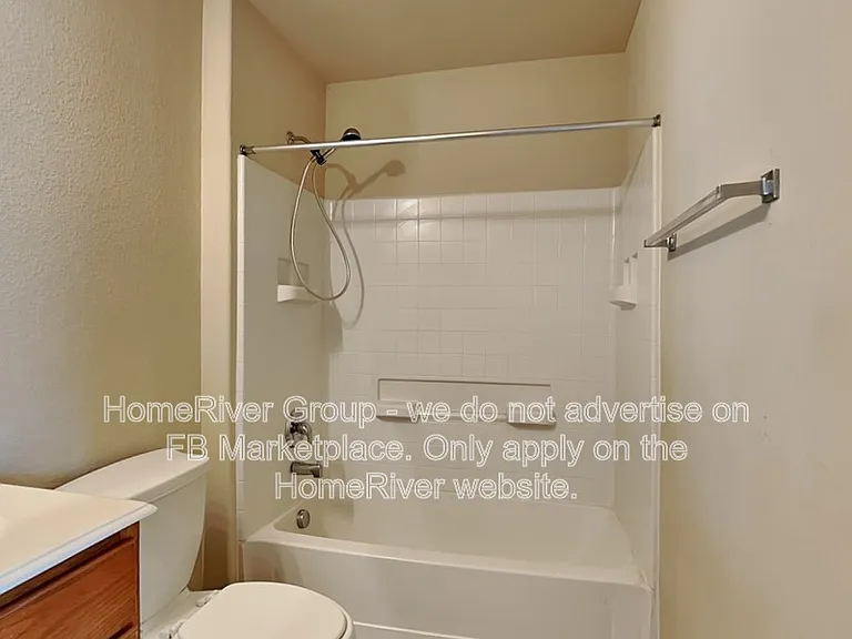 1127 Sophia St — Photo 17