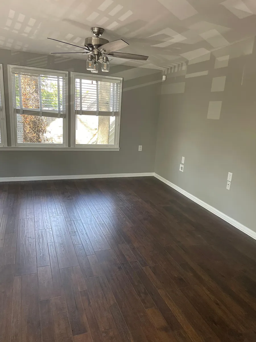 Building Photo - 636 Cleburne Ter NE #C
