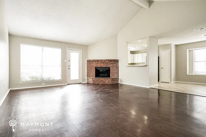 3 bed, 2.0 bath, 1508 sqft, $1,845 — Photo 3