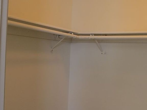 5th image of 2811 NE Mesa Ct #4