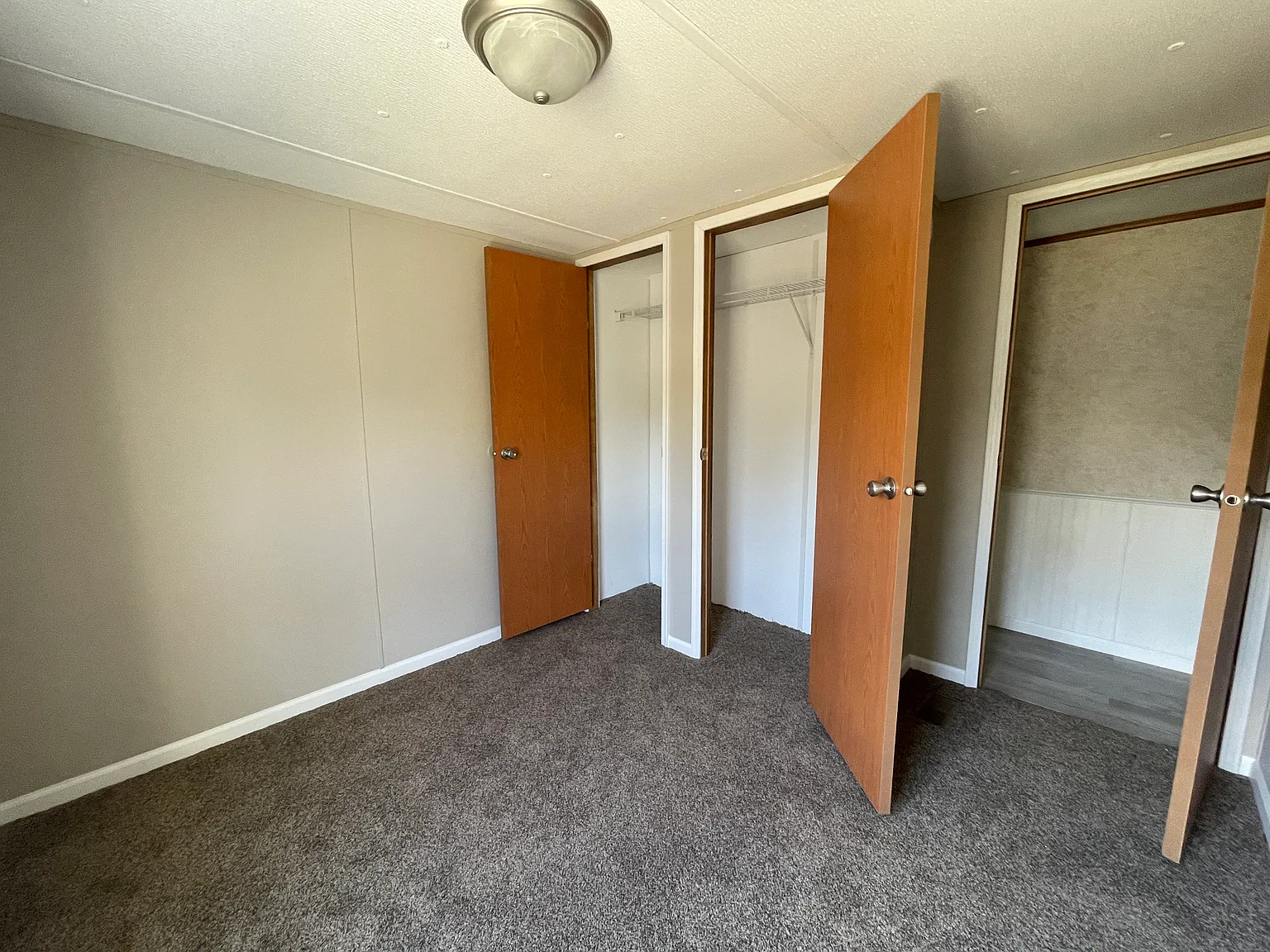 3 bed, 1000 sqft, $1,700 — Photo 4